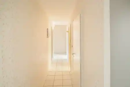 long couloir blanc